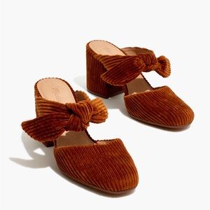 Madewell Zoe Bow mule in corduroy!